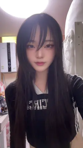 담엔 크롭 입을때 굶어야겠다.. 고민 100번 하고 올리는 영상 #ㅊㅊ