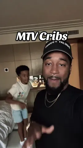 Vlog with Domo’s world 🌎 MTV cribs #funnyvideos #comedy 