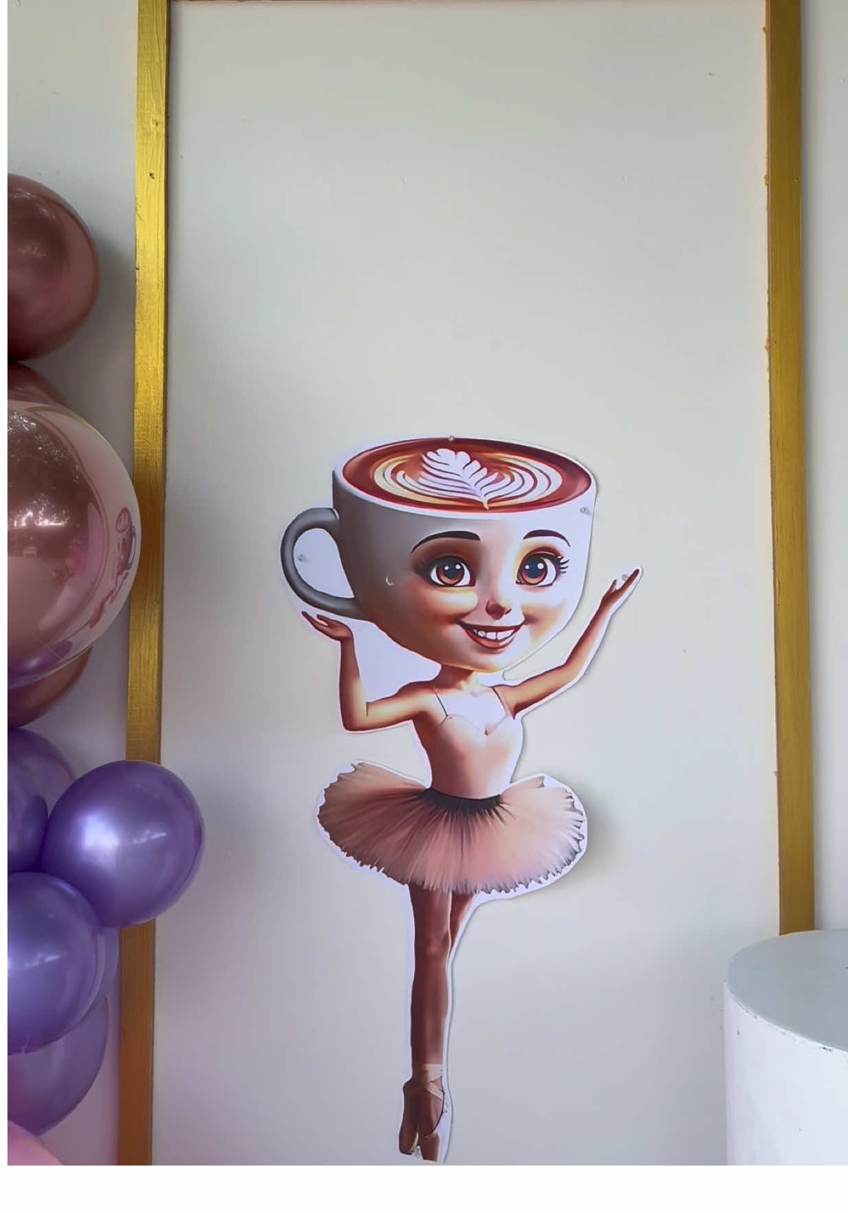 Balerina cappuchina #decorando #balloons #balerinacappuchina #sammy #paratiiiiiiiiiiiiiiiiiiiiiiiiiiiiiii 
