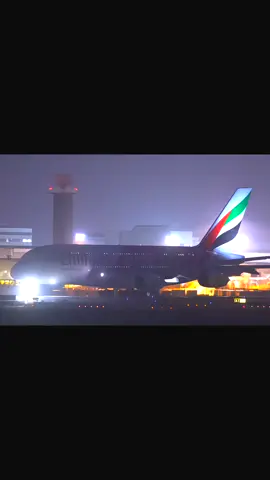 Emirates A380: Night Flight Magic! 🌙 #EmiratesA380 #NightFlight #Aviation #Flying #Airbus #TravelDiaries #Skyline #AviationLovers #TravelVlog #Airplae #JetSetter #Wanderlust #EmiratesAirlines