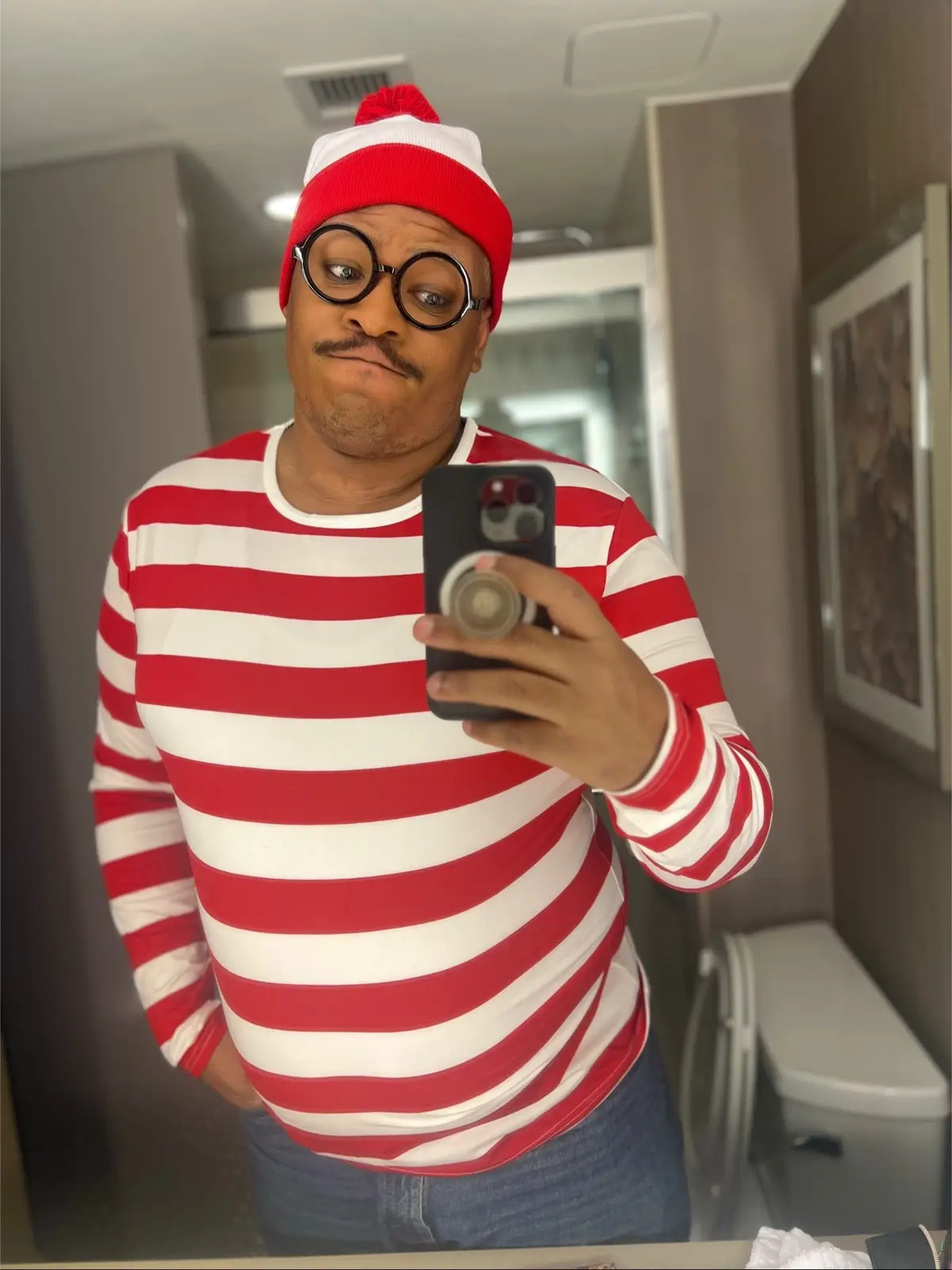 Can you find me? #dragoncon #cosplay #waldo #whereswaldo 