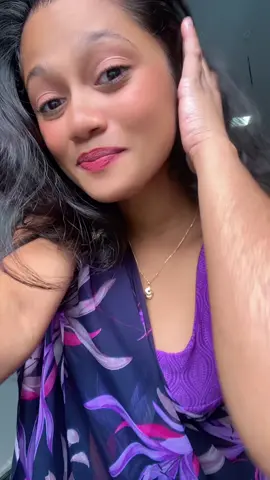 එහේම බැලුවාම මාගේ දිහා.......🌝💜 #fypシ #onemillionaudition #fyppppppppppppppppppppppp #viraltiktok #trendingsong 