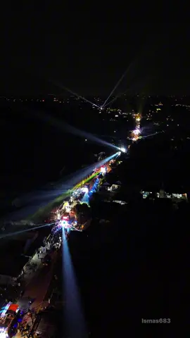 Langitnya Padang asri 🔥              31-08-2025                                     #karnaval#padangasri #mojokerto24jam #jawatimur #drone #dji #lighting #jasadrone#capcut #tiktok #fyp @Vexlyn @gus @Fresh Milk Mooo 
