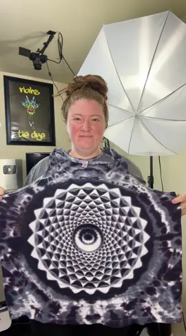 This tie dye tank top was literally just to see if I can keep the colors from bleeding 😁 Definitely a pleasant surprise 🖤 Keeping it simple and calling it “Monochrome Mandala” ✌️#tiedye #handmade #artreveal #artistsoftiktok #fyp 