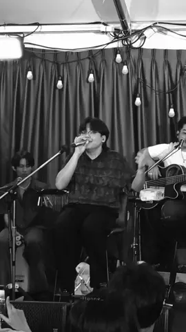 Acoustic Version ทำซึม 🥺 #กลัวว่าฉันจะไม่เสียใจ #PURPEECH 