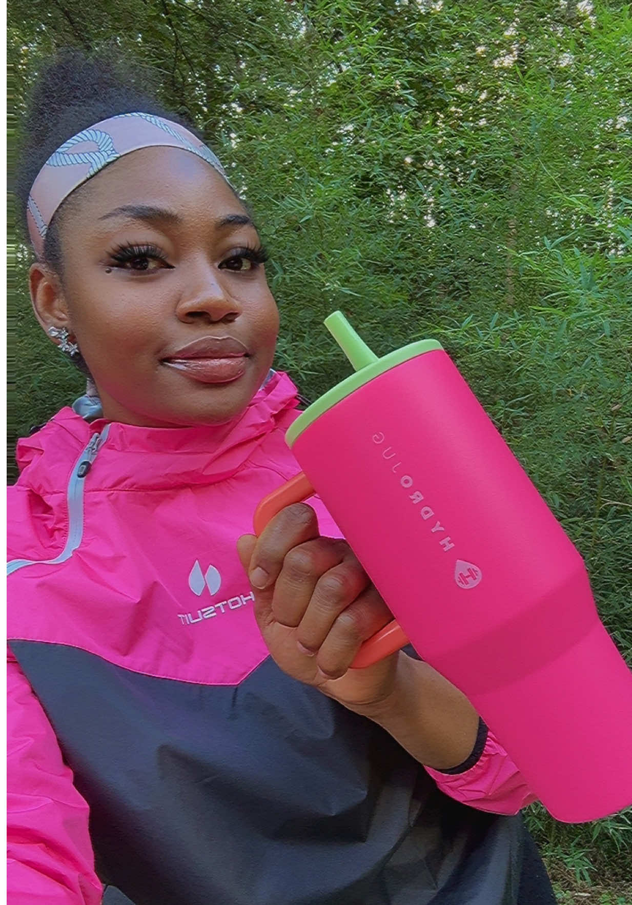 No Spills, No Stress! 🥰🤏🏾🤸🏽‍♀️  I absolutely love my 40oz Orchid HydroJug 🩷💚🧡 I received so many compliments and it fits me 😁🤭 waterproof, easy grip, holds water up to 24hrs, cup holder friendly, and durable.  I’m getting more colors 🩷💚🧡 @HYDROJUG  #hydrojug #hydrojugtraveler #hydrojugtumbler #dealsforyoudays #leakproof 