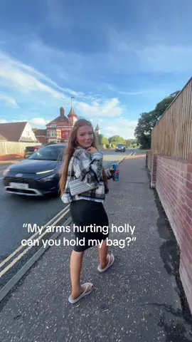 @holly my fav lesbian 