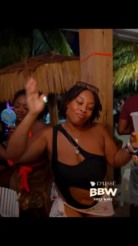 Bouyon Beach 🤩 at 978beachlounge @deejblaze1 Birthday Week 🥳 bbwsxm Production : vibeswavechannel 🎬 skrtvisual 🍾 official_cc1sxm #deejblaze #bbw #sxmvibes