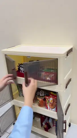 Lemari tempat penyimpanan serbaguna berbahan plastik dengan pintu magnetik dan roda 360° #lemari #foryou #storage #rakplastik 