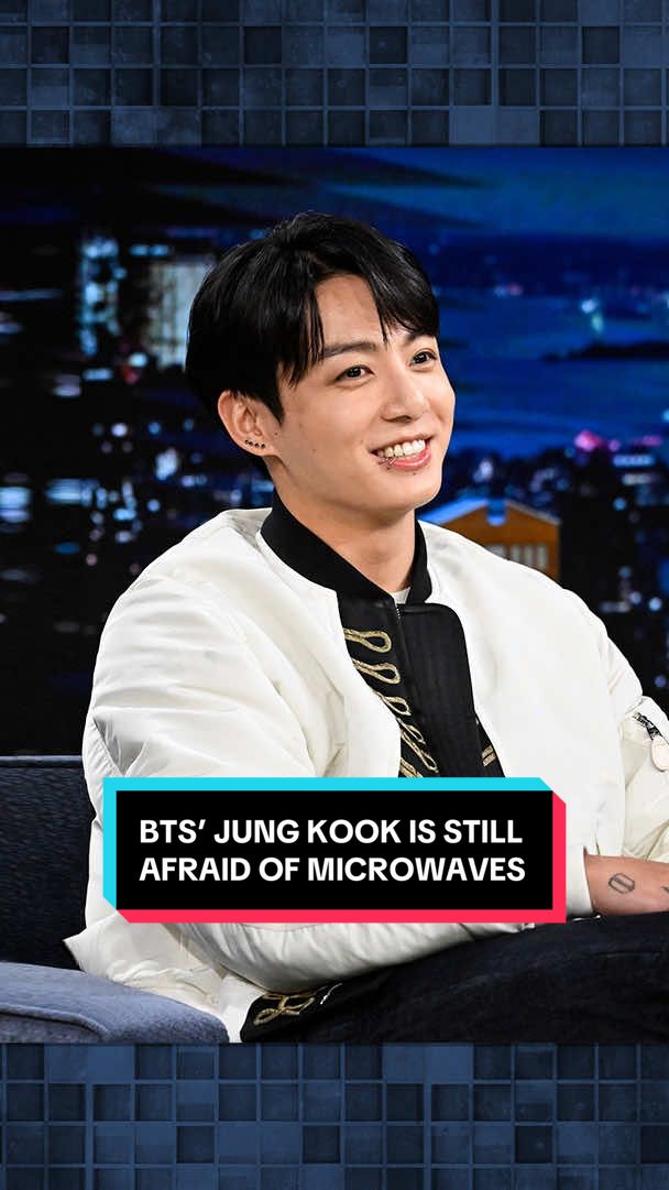 @BTS’ Jung Kook (@AbjkMRstY) is still afraid of microwaves 🤣 #JungKookOnFallon #FallonFlashback #JungKook #BTS #ARMY 