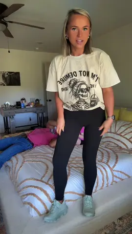 I love these kind of leggings!! #rushtok2025 #tiktokbacktoschool #fallfreshness #tiktokshopcreatorpicks #tiktokshoplabordaysale 
