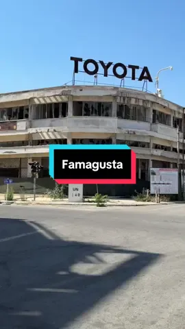 Varosha, Ciprus elhagyatott szellemvárosa, 50 éve magára hagyva #varosha #famagusta #cyprus #elhagyatott #elhagyatotthely #abandoned #urbex #mindenthátrahagyva #urbexcouple #elhagyatva #abandonedplaces #urbexhungary #abandonedtown 