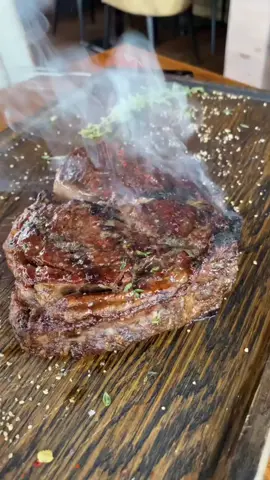 Irresistível❤️‍🔥 O melhor churrasco do mundo! #foryou #foryoupage #fyp #viral #trending       