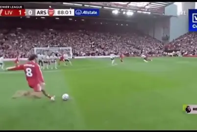 رد فعل الحكم علي هدف سوبوسلاي ….