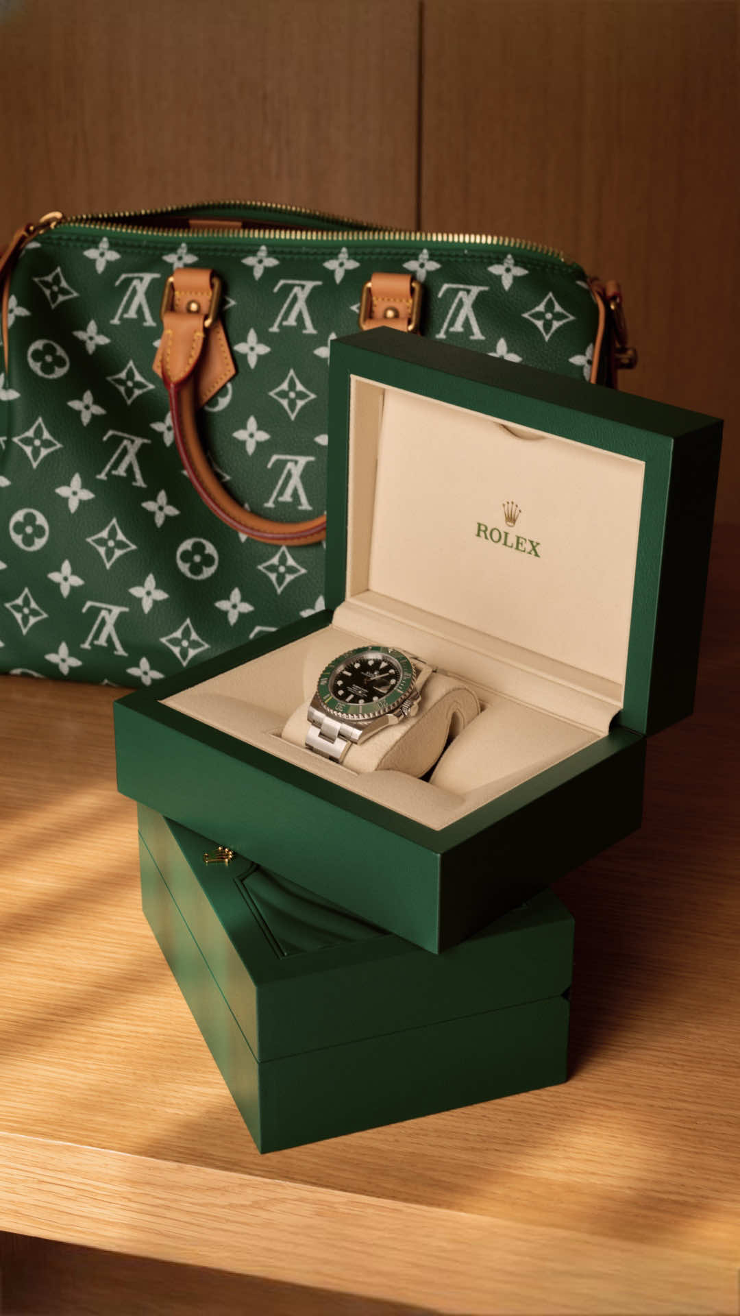 Rolex Submariner “Hulk” Ref. 116610LV & Louis Vuitton Speedy P9 – bold icons of modern luxury. A green diver that became a legend and a refreshed take on the classic Speedy bag. Available at Expertyco. #Rolex #Expertyco #LuxuryWatches #rolexhulk #lvbag 