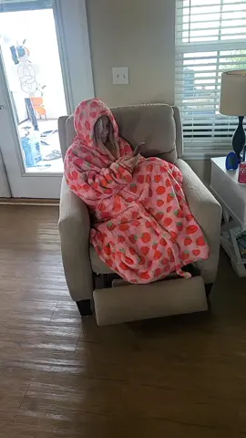 #SnuggieLife #CozyVibes #BlanketWithSleeves #TikTokMadeMeBuyIt #SnuggieSeason #FallVibes #WinterReady #StayCozy #SnuggleUp #ComfyAF #ProductReview #ComfyFinds #tiktokshop 