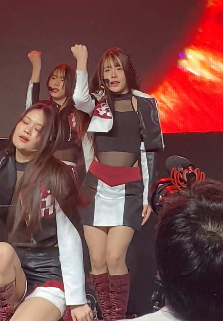 ค่ตจาเริส @arlee ੯‧̀͡u\ #arleebnk48 #bnk48 #nipponhakubangkok2025 #fyp 