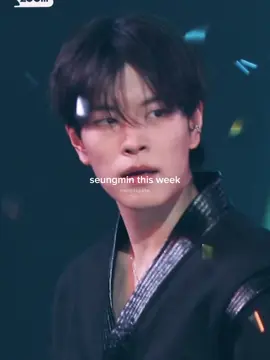 being seungmin biased is so hard, cause you don’t know which side you like more… #seungmin #straykids #KARMA #skzstay #skzfyp