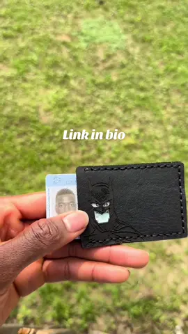 #pchillthreadz #slimwallet #slimwalletsformen #batmanwallet 