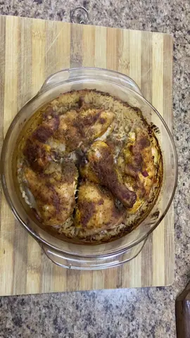 Quick Chicken on rice in the oven for an hour on 200 #episodeofahousewive 