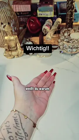 Darum verletzen dich Männer, obwohl soe dich lieben #kartenlegen #kartenlegung #tarotreading 