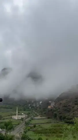 والروح بين غيم ومطر تشفئ🥺🌷