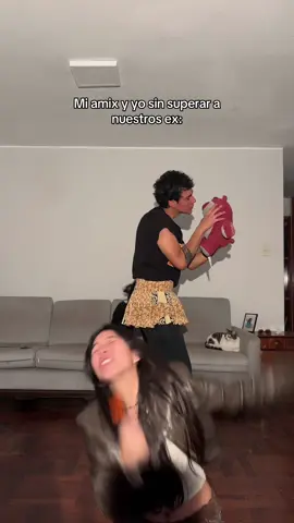 @Hermanos Yaipén 