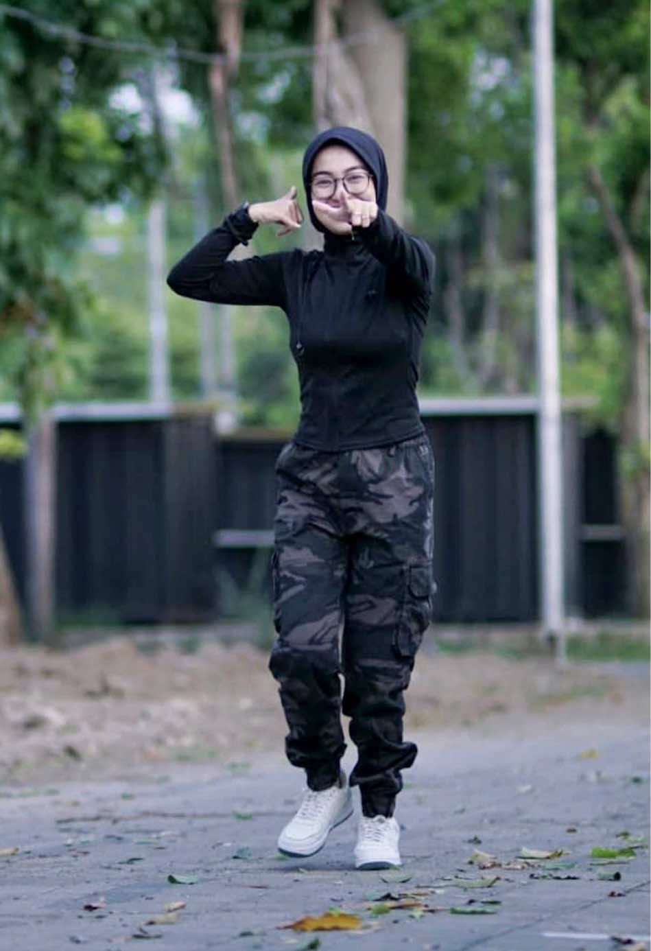 Kegiatane wong wedok sing ra keduman alat medis. 🙂#fyp #Running #ootdolahragahijab #trendingtiktok 