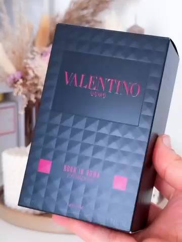 ✨ “Poder. Estilo. Intensidade. Esse é o Valentino Uomo Born in Roma – o perfume que deixa sua marca onde passa. 🔥 Fixação de respeito 🌙 Ideal para noites especiais 💎 Sofisticação em cada detalhe 👉 Garanta já o seu na LUX ESSENCE com preço exclusivo!” #PerfumeMasculino #Valentino #perfumeoriginalnal #PerfumeDeLuxo #PerfumesTikTok #fyp