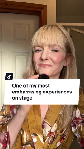 This was possibly the most embarrassing stage experience I had as an adult. #singersoftiktok 