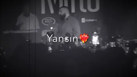 Aktivlik ölüb) #lyrics #yazilivideolar #öneçıkart #geceyari #miro @TikTok 