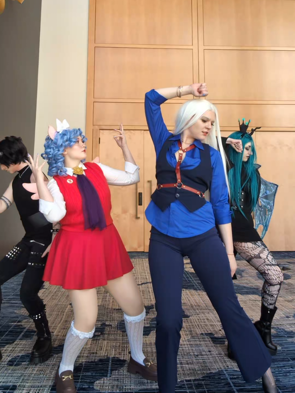 Day 3 of EFNW as the Legion of Doom with @✧ Lavs ✧ @Maddy Kate @PorkCutlett #efnw2025 #cosplay #legionofdoom #mlpvillains #mlp 