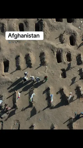 At least 800 people were killed in Afghanistan when a magnitude 6.0 earthquake struck the country. #afghanistan #afghanistan🇦🇫 