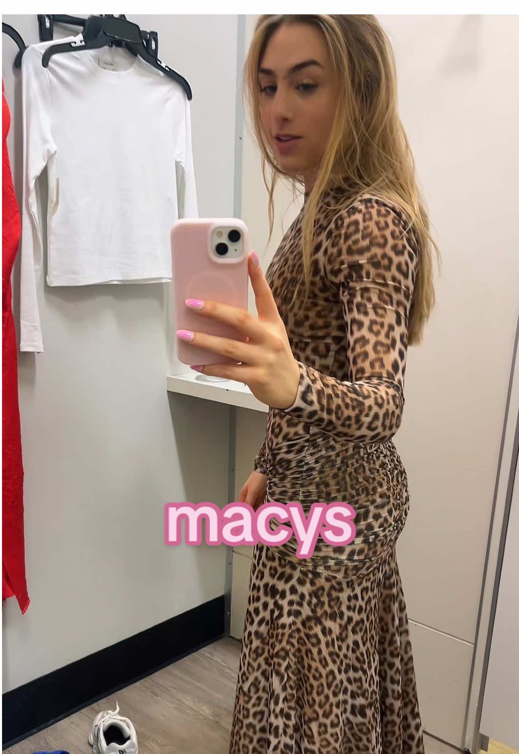 i’m SHOOK @Macy’s @Levi’s @Bardot 