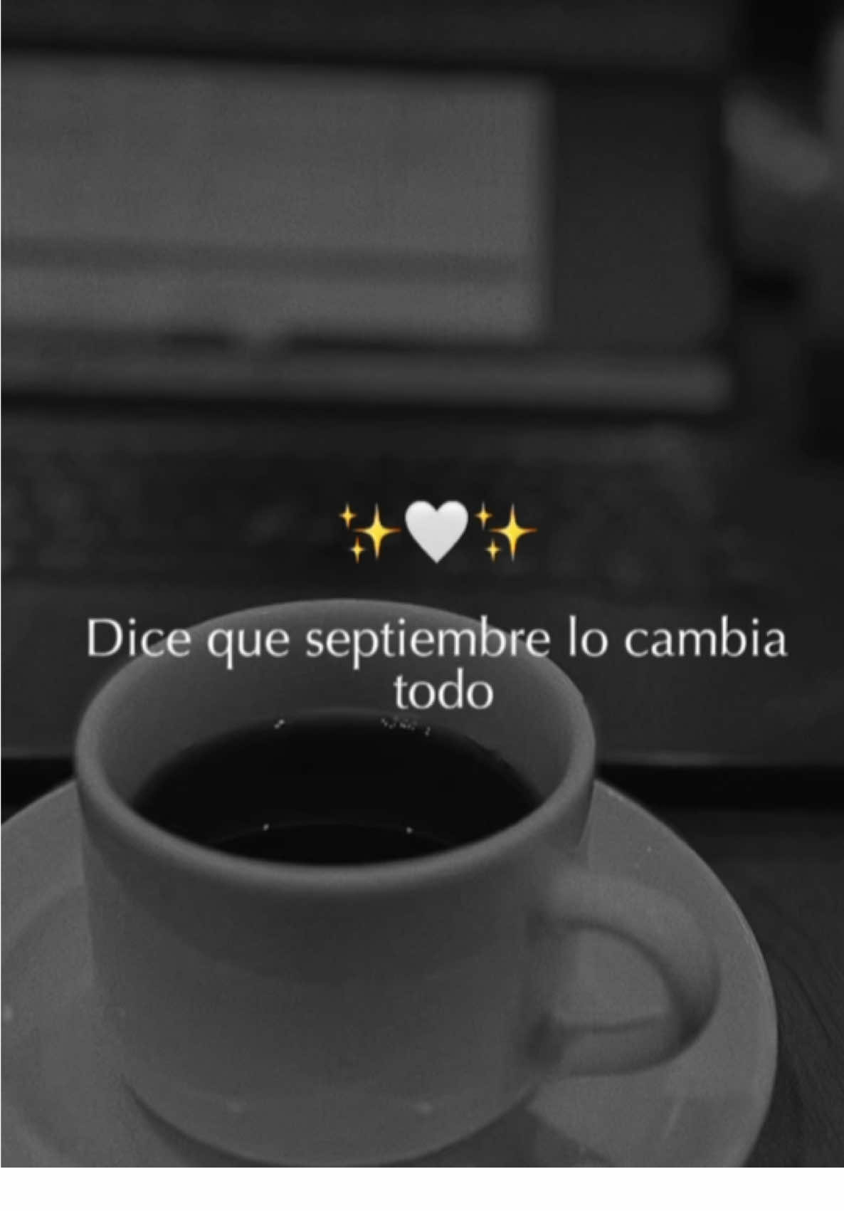 Dicen que SEPTIEMBRE lo cambia todo…✨🤍✨ Adiós Agostos, nuevos comienzos. . . . . . . #mujeresqueinspiran #saludmental #nuevoscomienzos #resiliencia #sanarheridas 