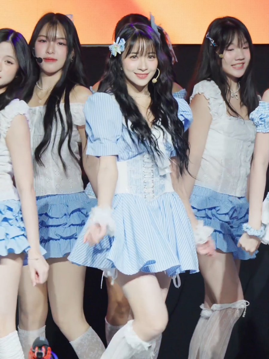 Oh My Pumpkin ยิ่งฟังยิ่งคลั่งรัก ฟังกี่ทีไม่มีเบื่อ เพิร์ฟก็ดีท่าเต้นก็เริ่ด  เซ็นเตอร์สวยสุดๆ @ผัดไทลี #HoopBNK48 #ผัดไทลี  #OhMyPumpkinTH_BNK48 #NIPPONHAKUBANGKOK2025 #BNK48 