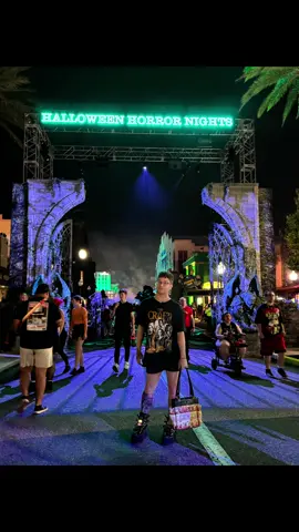Opening weekend of @Horror Nights Orlando was amazing 🤩. The scare zones are a vibe. I love the Masquerade and Cat Lady zones in particular. The houses this year are top notch 👌💯. El Artista, Jason Un1v3erse, Terrifier, and Hatchet and Chains are my faves. It’s hard to pick since they’re all so good. Nightmare Fuel🔥 is incredible this year; the show never disappoints. I did over a dozen readings for fans that I ran in to and new friends I made 🥰. HHN is more than a horror event, it’s a gathering for fans and freaks. I can’t wait to go back this week 😈.  #hhn #madamadam #tarot #horror #fyp 