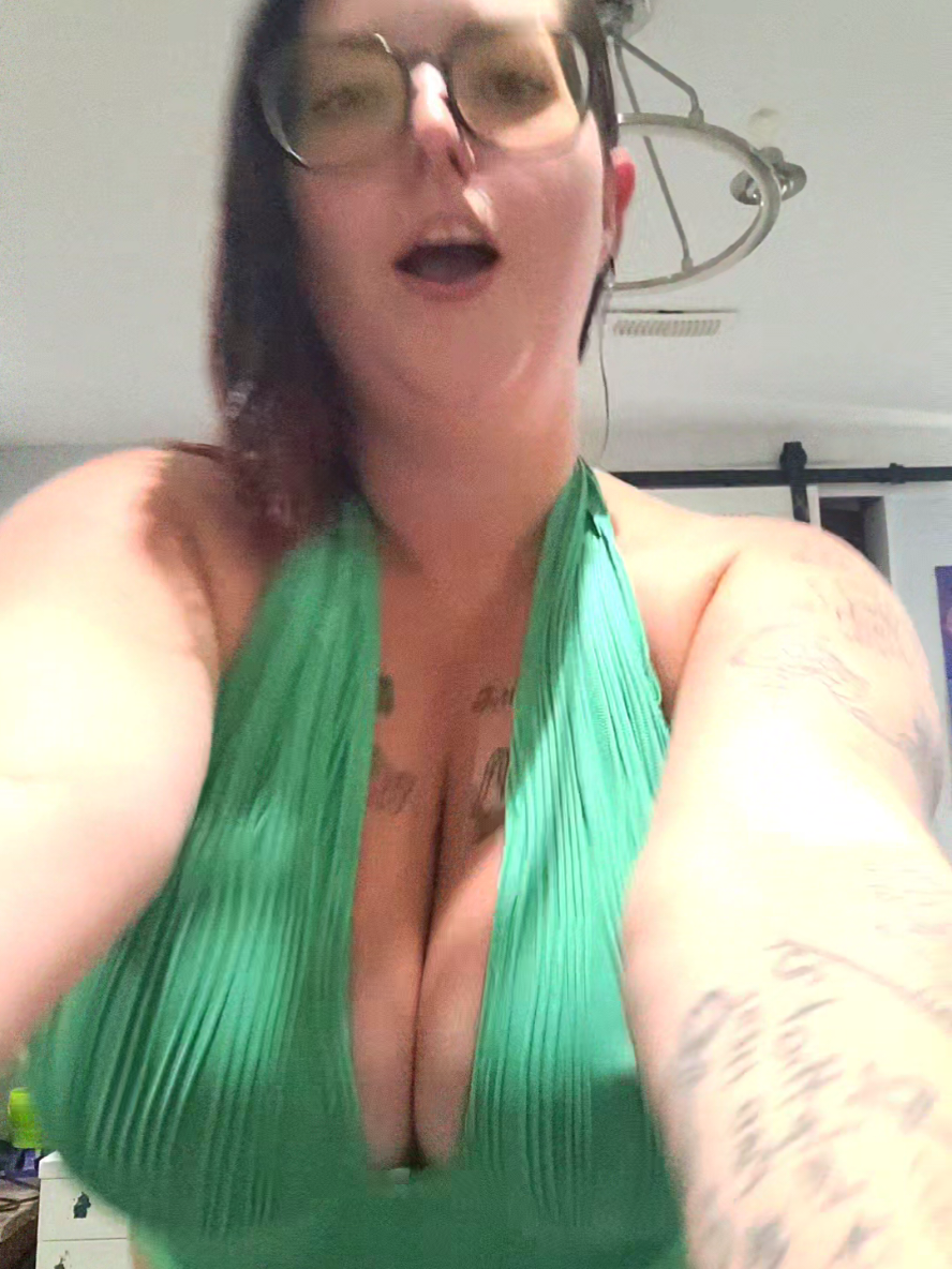 learning to love yourself again is hard. here's to finding myself again 🥰 #acrossthecountry #reneerapp #MomsofTikTok 