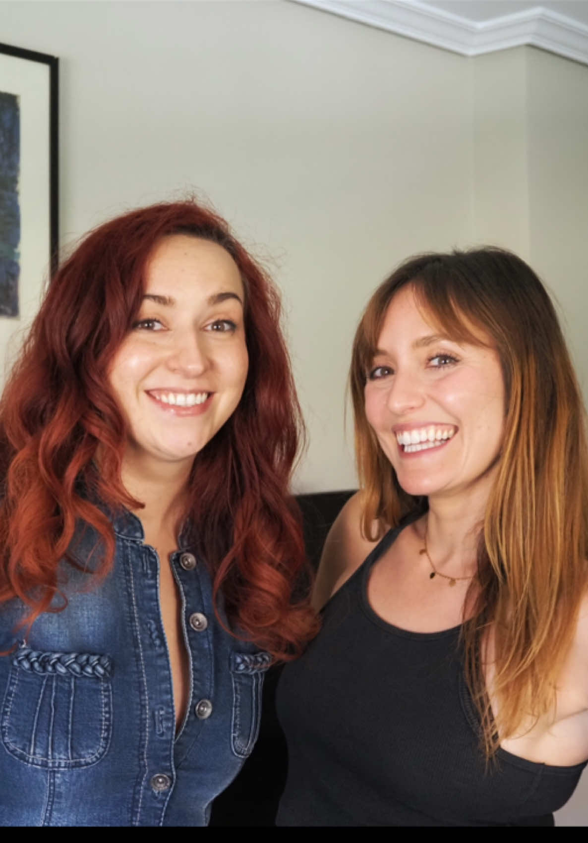 ¿Quieres que @ChusitaFashionFever vuelva a YT? Para empezar septiembre de risas, tenéis el vídeo completo en el canal. Creo que os va a encantar, tanto los que lleváis aquí mucho tiempo como los nuevos porque me he reído yo editándolo. Así que para sobrellevar esta vuelta a la rutina, te aseguro risas. Es que quiero mucho a Chus y de verdad, qué regalo tenerla siempre.  #remember #youtuber #youtubers #septiembre13 