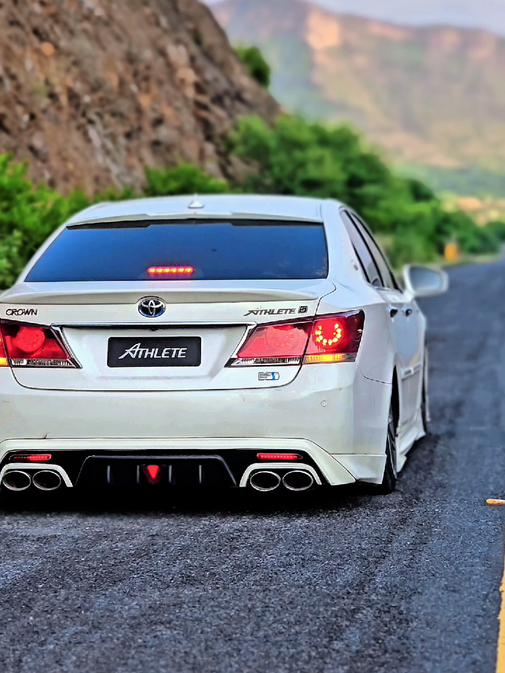 At m16 #CROWN #airsuspension #foryou #viral #moterway 