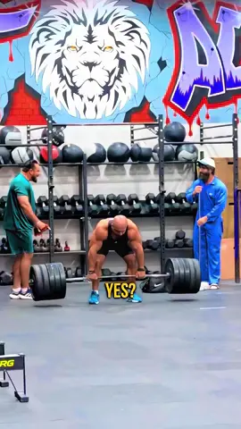 The technique is a little bit wrong #anatoly #gym #prank 