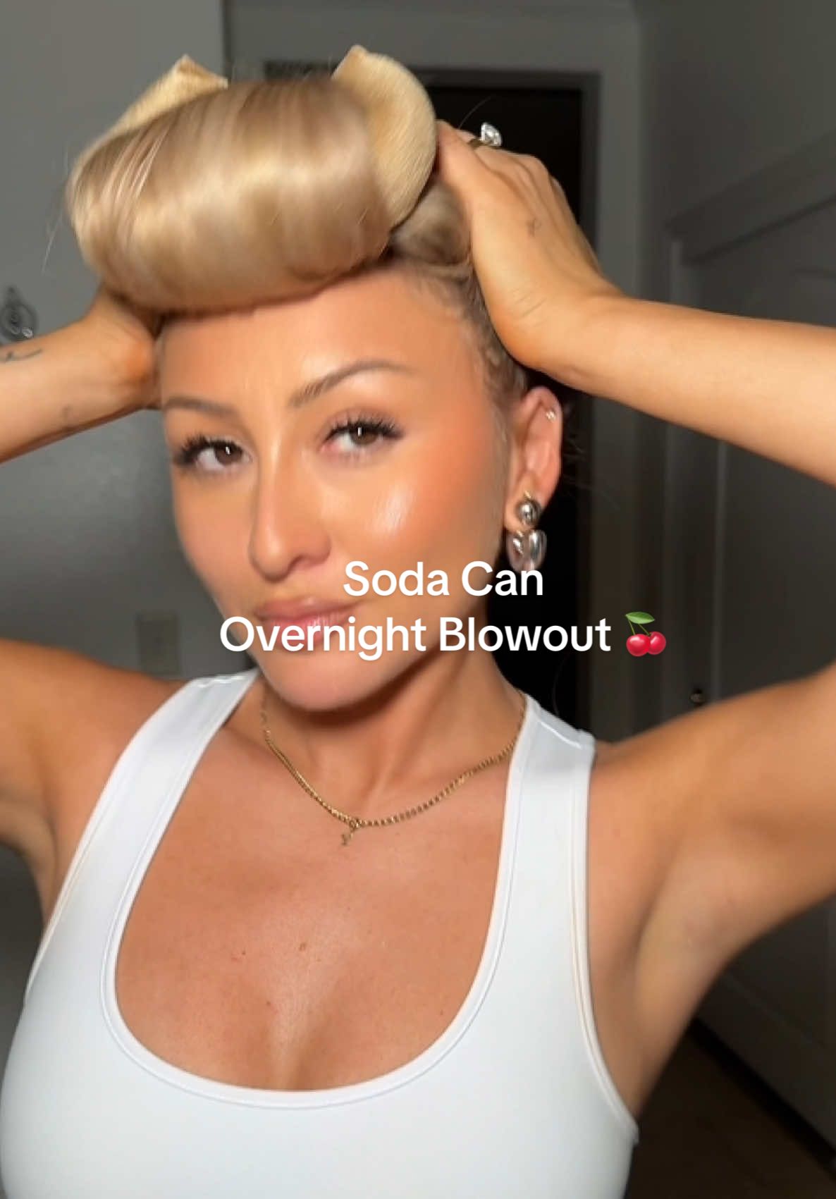 Soda Can blowout video here 🍒 >>@Yesenia Hipolito  One @Overnight Blowout Grande for this true blowout, bend at the ends look.  #sodacanblowout #overnightblowout 