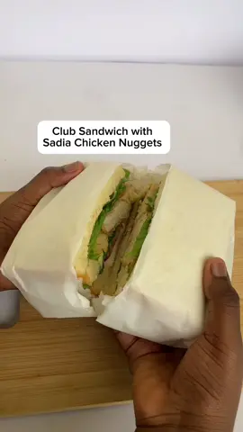 Sandwich Recipe  Ingredients: Sadia chicken sausage  Mayonnaise  Ketchup  Salad cream  Lettuce  Pepper sauce  Boiled egg Fresh tomatoes  Onions #ghanatiktok🇬🇭 #ghanafood #creatorsearchinsight #africantiktok #viral 