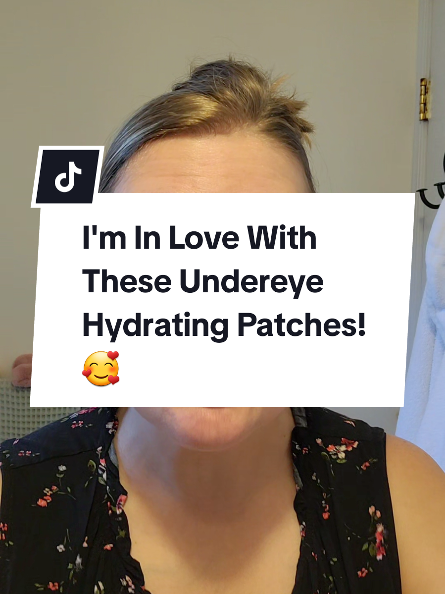 Hydrate your undereyes with collagen and peptides from @terez & honor ! #eyemask #undereye #undereyebags #undereyecircles #hydration 