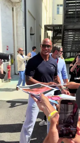 Dwayne Johnson for the premiere of “The Smashing Machine” directed by Benny Safdie, with Emily Blunt #venezia82 #venicefilmfestival #therock #dwaynejohnson #thesmashingmachine 
