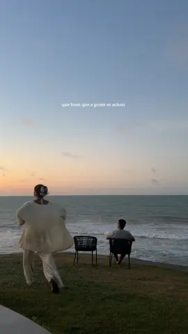 sou feliz em sempre ter uma companhia pra ver o mar 💛 