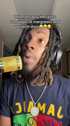 When bro buy the last 2 bandages from margreens and we both shot 😂😂😂😒😔🥀‼️ lemme get dt 😂‼️ #thabronx3 #robloxgames #xyzbca #trending #gaming 