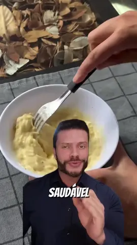 Quantidades legais para um lanche da tarde para mulher em fase de emagrecimento, para homem , poderia dobrar : 20g de tapioca 1 ovo 50 ml de leite desnatado 50g de frango desfiado temperado 20g de queijo muçarela oregano  #receita #fit #Fitness #nutricion #receitasfit 