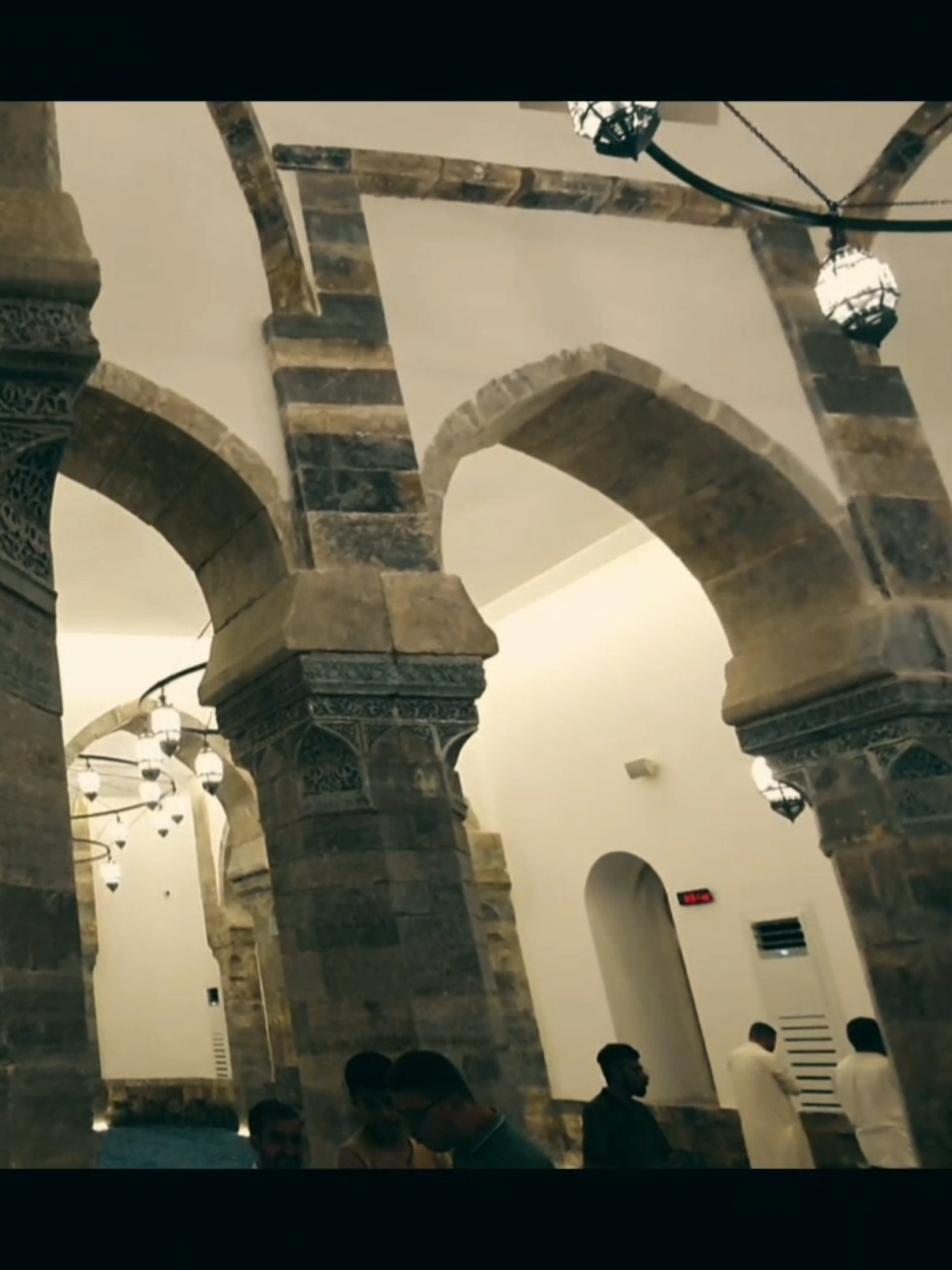 جامع النوري الكبير هو واحد من أشهر وأقدم مساجد مدينة الموصل في العراق. بُني في القرن السادس الهجري (القرن الثاني عشر الميلادي) على يد نور الدين زنكي عام 1172م. #khattab_cameraman 