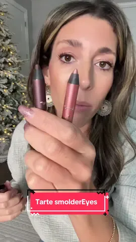 SmolderEyes by Tarte 🔥✨ So easy to apply and the colors are perfectly paired—no more guessing what matches! They don’t budge, and you can use them as liners, shadow, together or separate. Absolutely stunning looks every time 😍 #Tarte #SmolderEyes #easymakeup #eyeshadowstick #smokyeye 